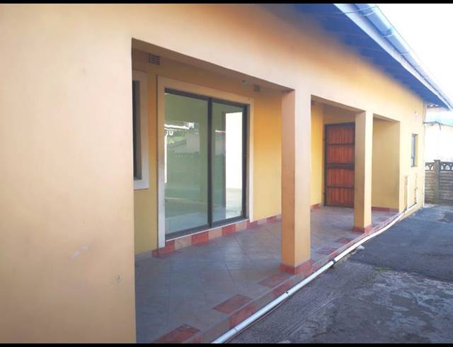 3 BEDROOM PROPERTY TO RENT IN UMLAZI K